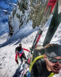 Les guides vous emmèneront sur les meilleurs itinéraires freeride de La Grave La Meije suivant les conditions de neige, parce qu'ils skient ces hors-pistes et ces couloirs depuis longtemps.